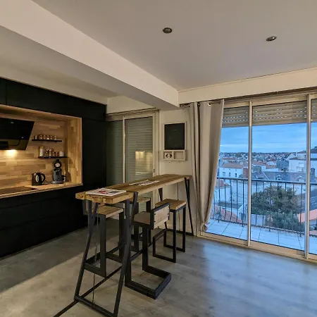 Apartment Hyper Centre Sur Yon - Spacieux Et Lumineux *