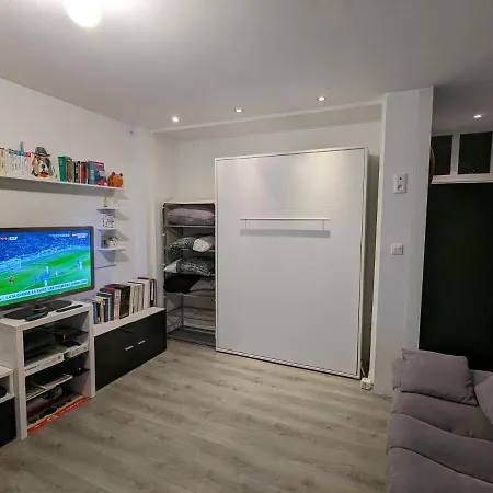 Apartment Hyper Centre Sur Yon - Spacieux Et Lumineux *