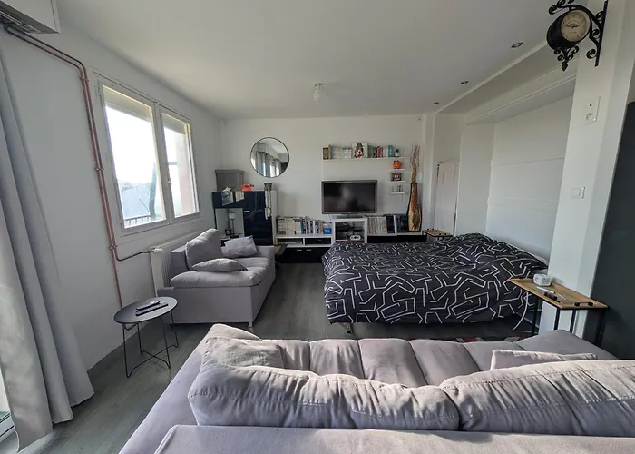 Hyper Centre Sur Yon - Spacieux Et Lumineux *